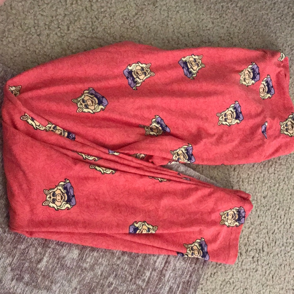 Lularoe Miss Piggy TC leggings